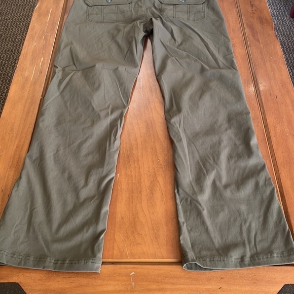PRANA Nylon Roll Up Hiking Pants Size 12 - Picture 7 of 10